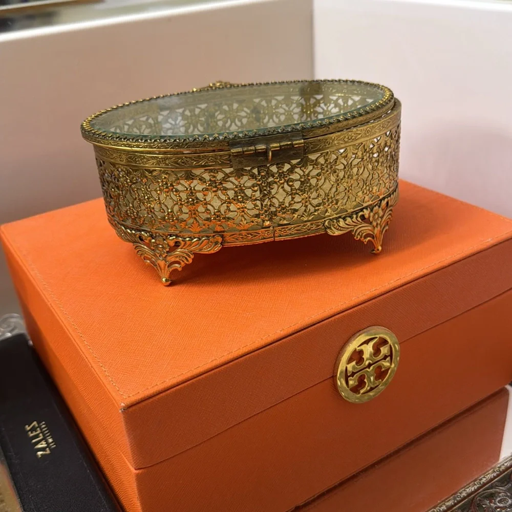 Stylebuilt Vintage 24k Gold Plate Jewelry Case